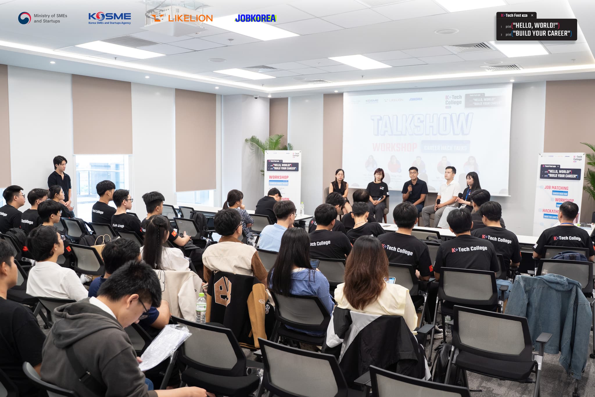 Buổi chia sẻ từ chuyên gia trong workshop “Career Hack Talks” tại sự kiện K-Tech Fest